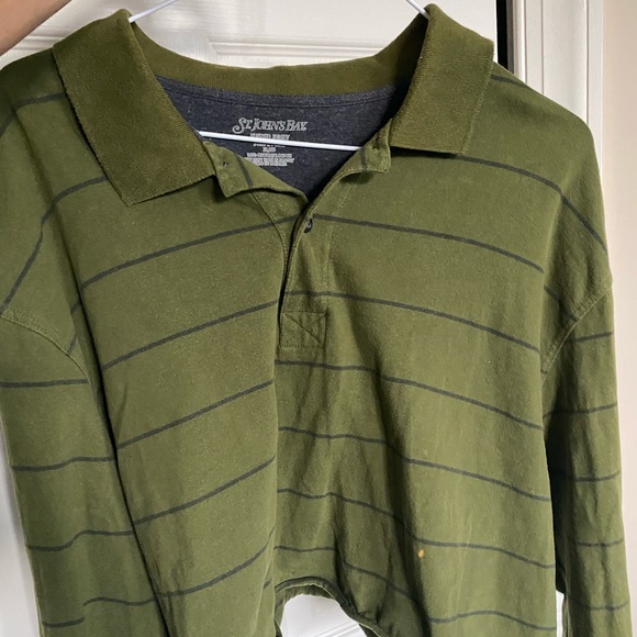 Brandy Melville Crop Top - Picture 2 of 3